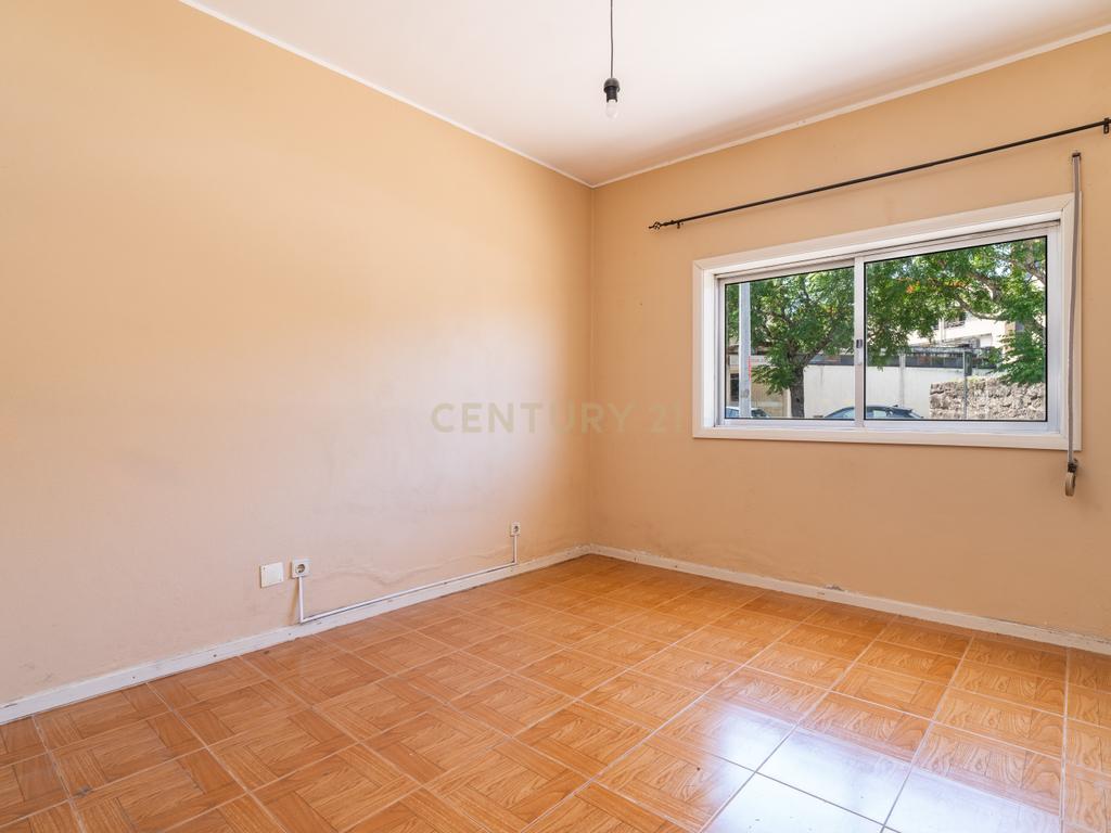 Prédio para Venda em Águas Santas, ideal para investimento – Maia - Image 7