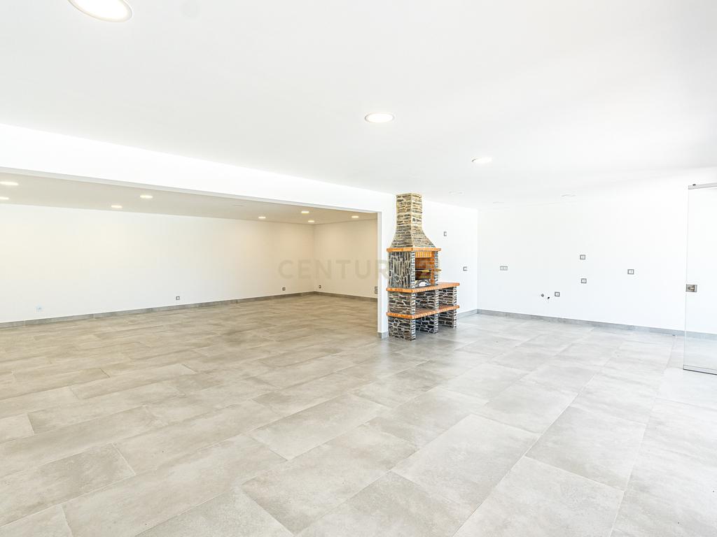 Moradia T6 de Luxo - 924 m² - Piscina - São Pedro da Cadeira - Nova - Image 51