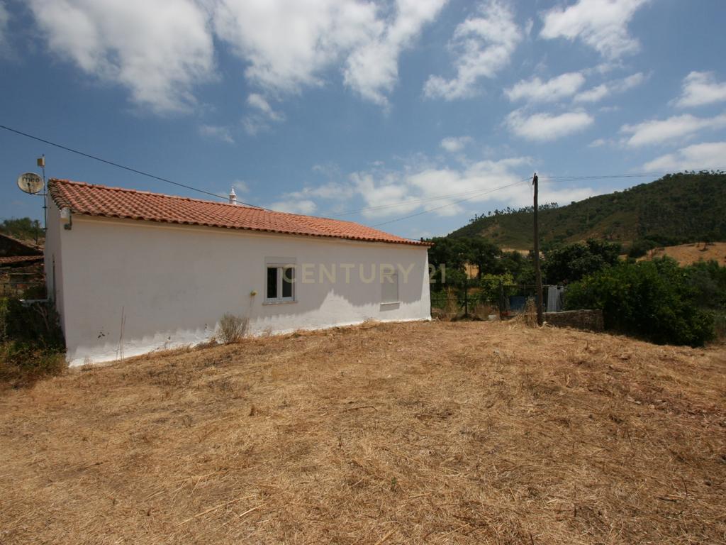 Quinta tradicional com moradia, garagem e vários anexos em terreno de 2020 m2, Zebro de Baixo, Silves - Image 29