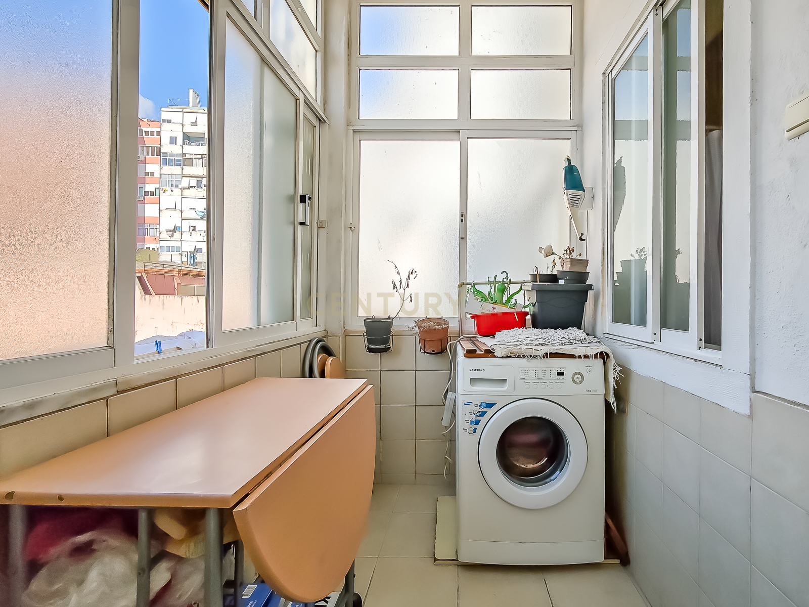 Vende-se T2 no centro de Lisboa – Penha de França - Image 5