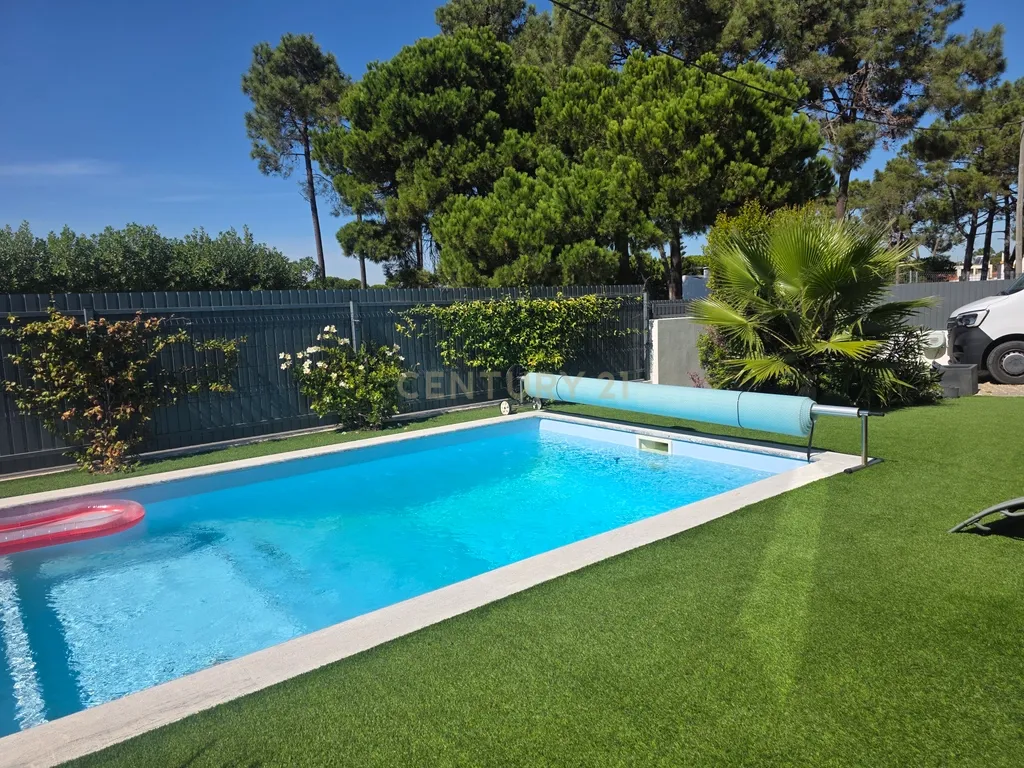 Moradia T3 com piscina e vista mar na Lagoa de Albufeira - Image 2