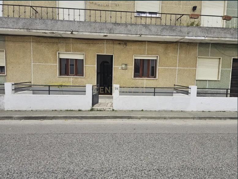 Apartamento T2 em Vila Nova da Barquinha  - Image 1