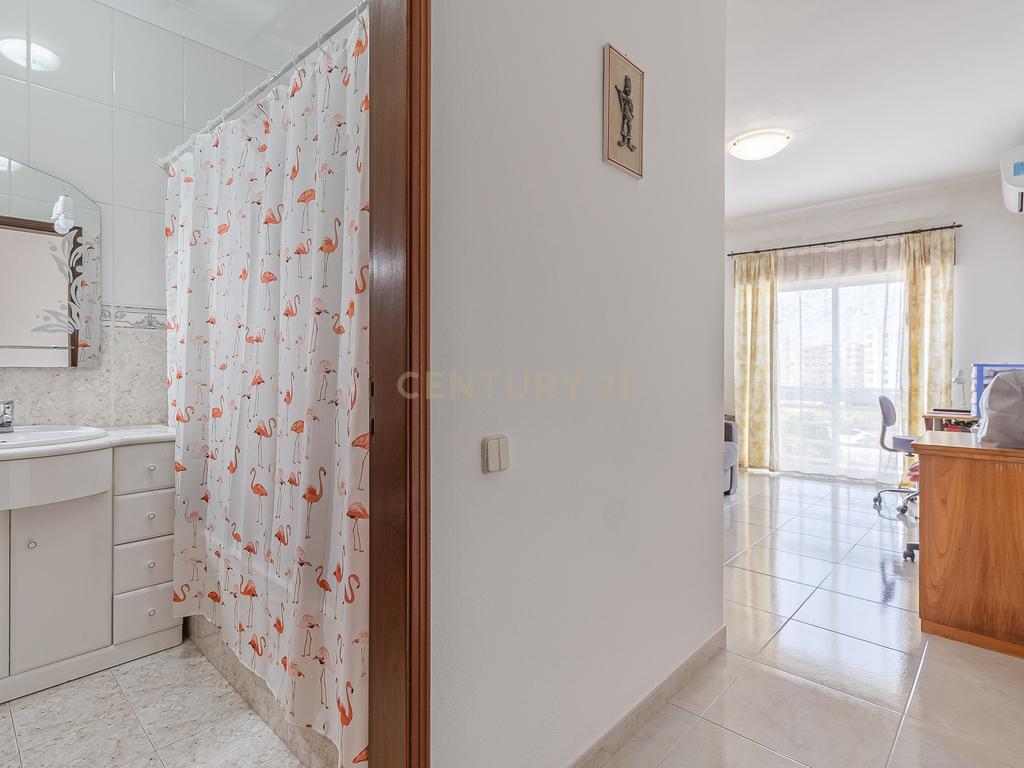 Apartamento T2 para Venda em Lagos - Image 10