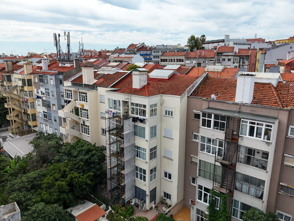 Exclusivo na Penha de França | T3 Totalmente Remodelado com Elevador, Cozinha Equipada e Logradouro Privativo de 41 m² - Image 28