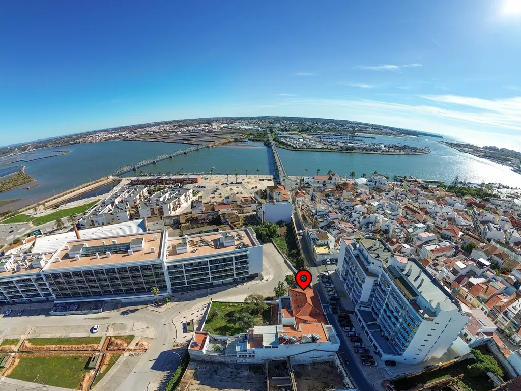CASA PONTE VELHA – 2 CASAS TOTALMENTE RENOVADAS COM GRANDES JARDINS E VISTAS PANORÂMICAS - Image 4