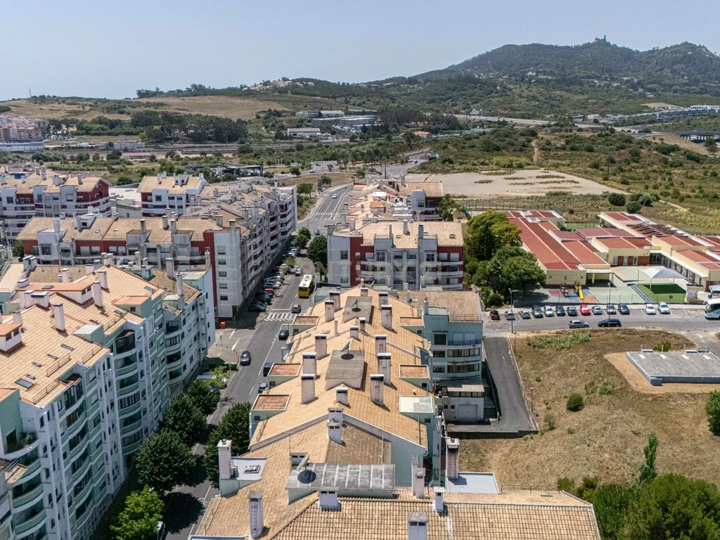 Apartamento T3 com varandas e Estacionamento | Cavaleira – Algueirão Mem Martins - Image 38
