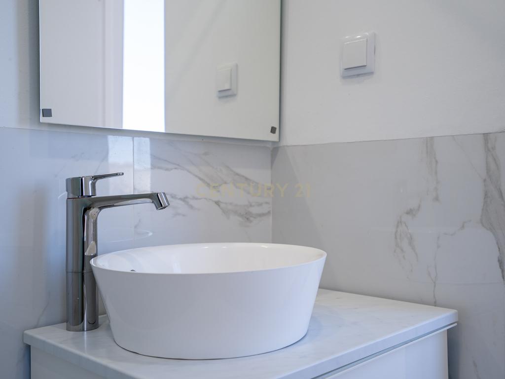 Apartamento T2, Rua do Mato Grosso, Santa Engrácia, São Vicente - Image 10