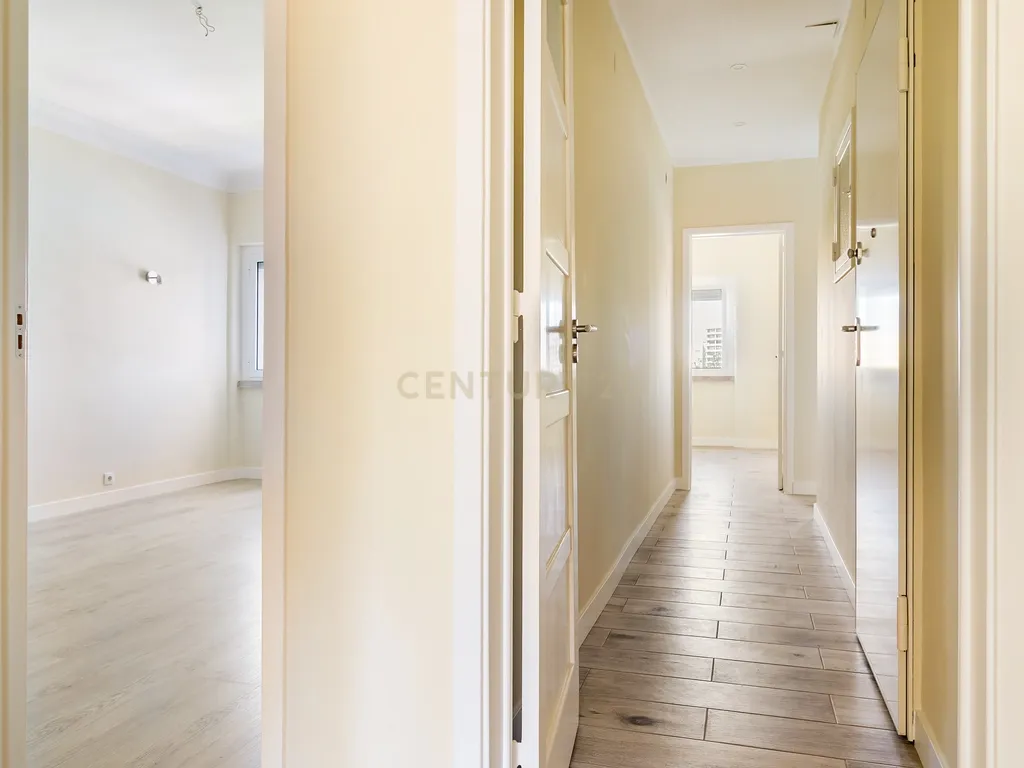 Apartamento T3 renovado na Avenida de Roma, Alvalade, Lisboa. Para Arrendar! - Image 14