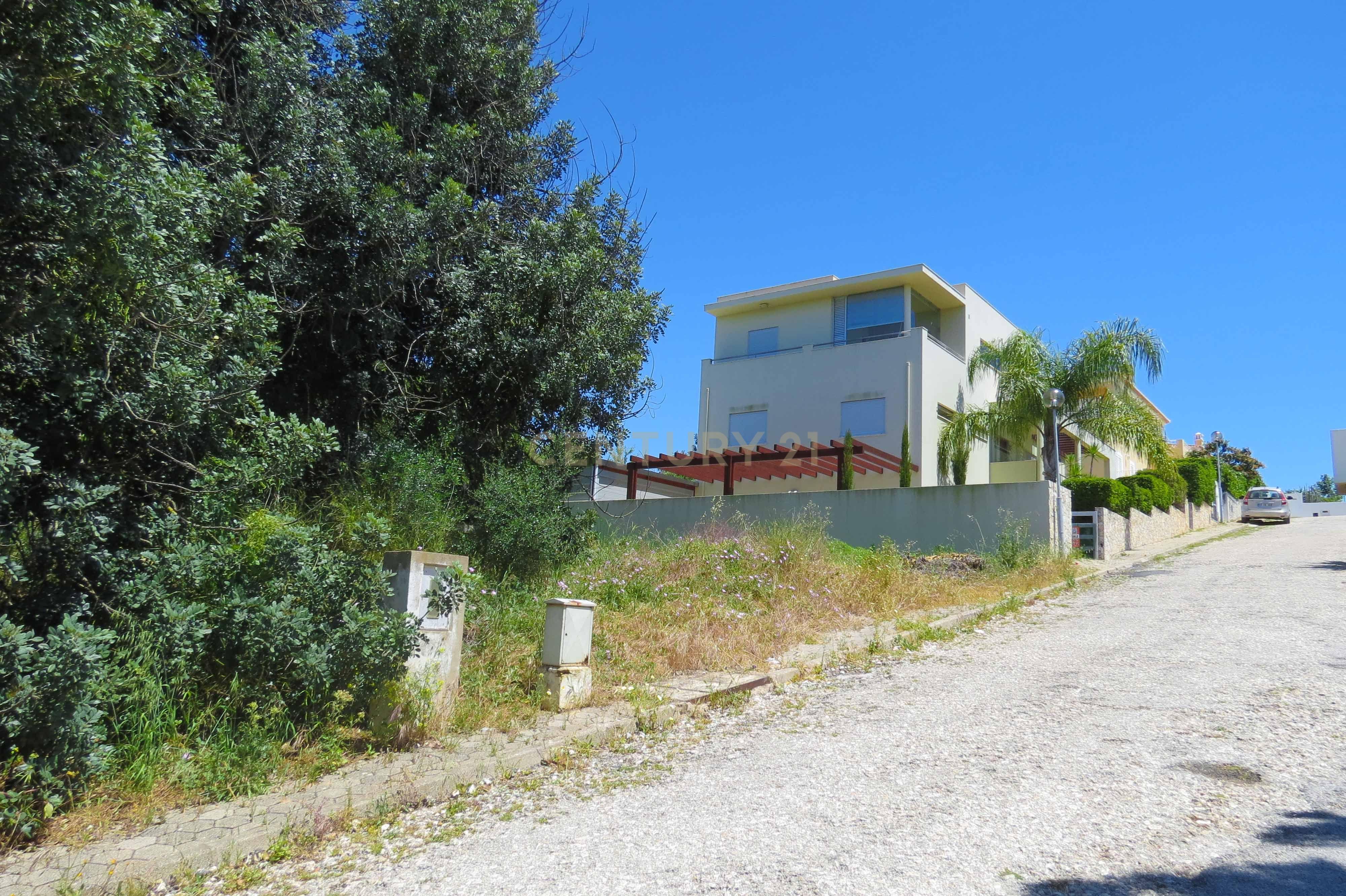 Terreno Urbano com Vista Desafogada nos Montes de Alvor – 435m² - Image 12