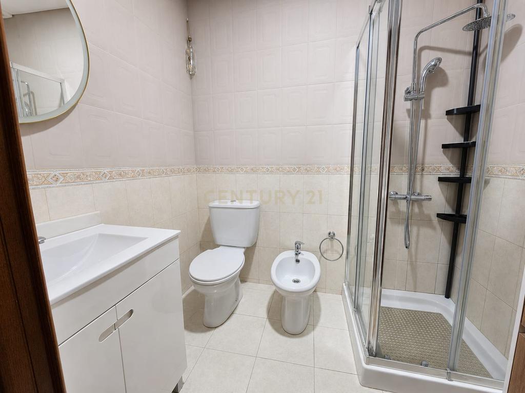 Apartamento T2 com terraço junto à Escola Secundária de São Pedro da Cova - Image 22