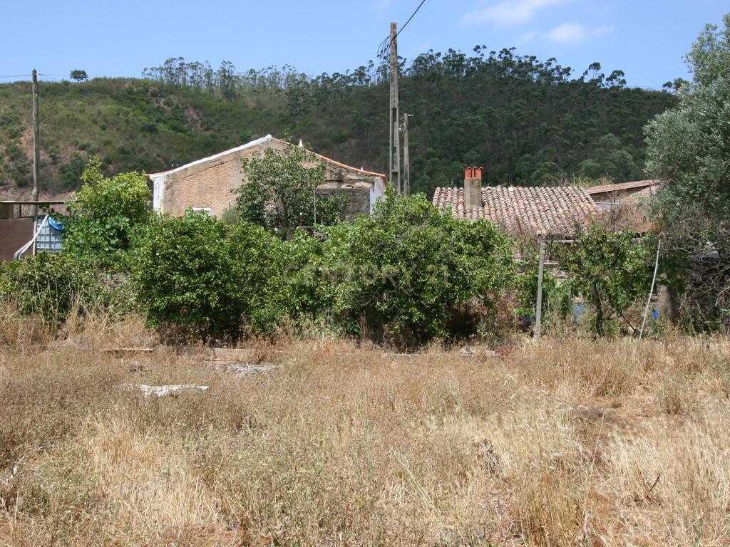 Quinta tradicional com moradia, garagem e vários anexos em terreno de 2020 m2, Zebro de Baixo, Silves - Image 21