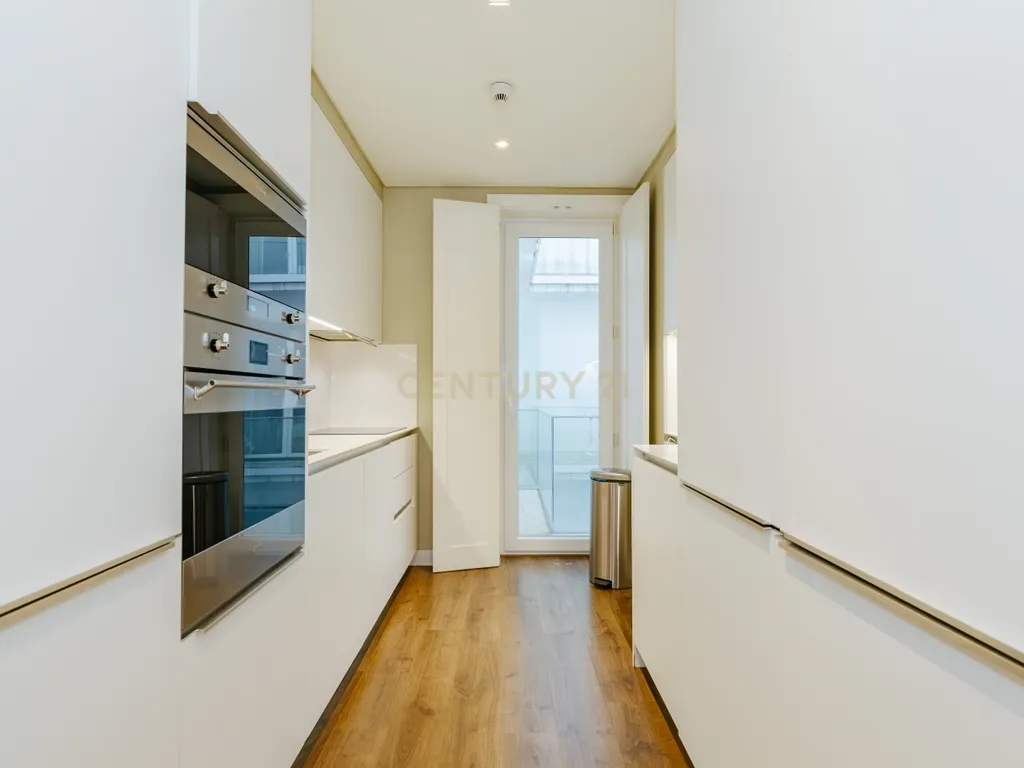 T3 de Luxo no Chiado | 150 m² | Garagem | Varandas - Image 7