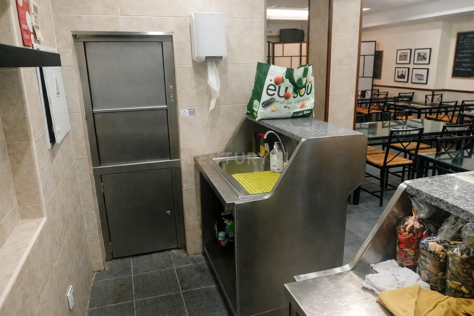 Fotografia 11 de Resaurante Snack-Bar com Esplanada, em São Domingos de Benfica, Lisboa - Oportunidade Única