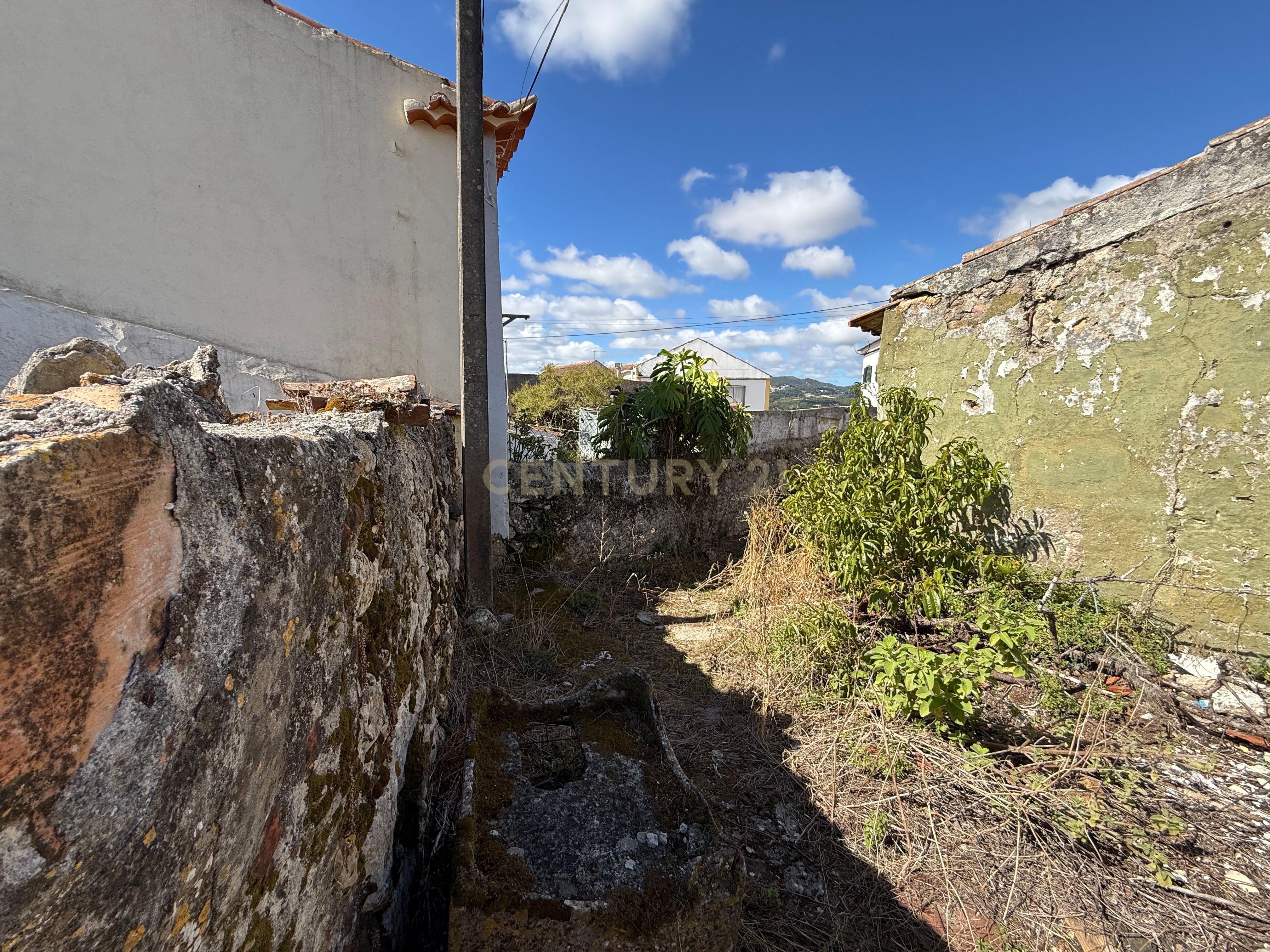 Fotografia 3 de Ruina para Restaurar em Milharado, Mafra - Oportunidade Única