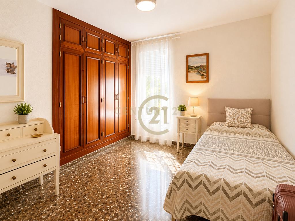 !! Habitação de 265 m² na Avenida Andalucía, Málaga !! - Image 26