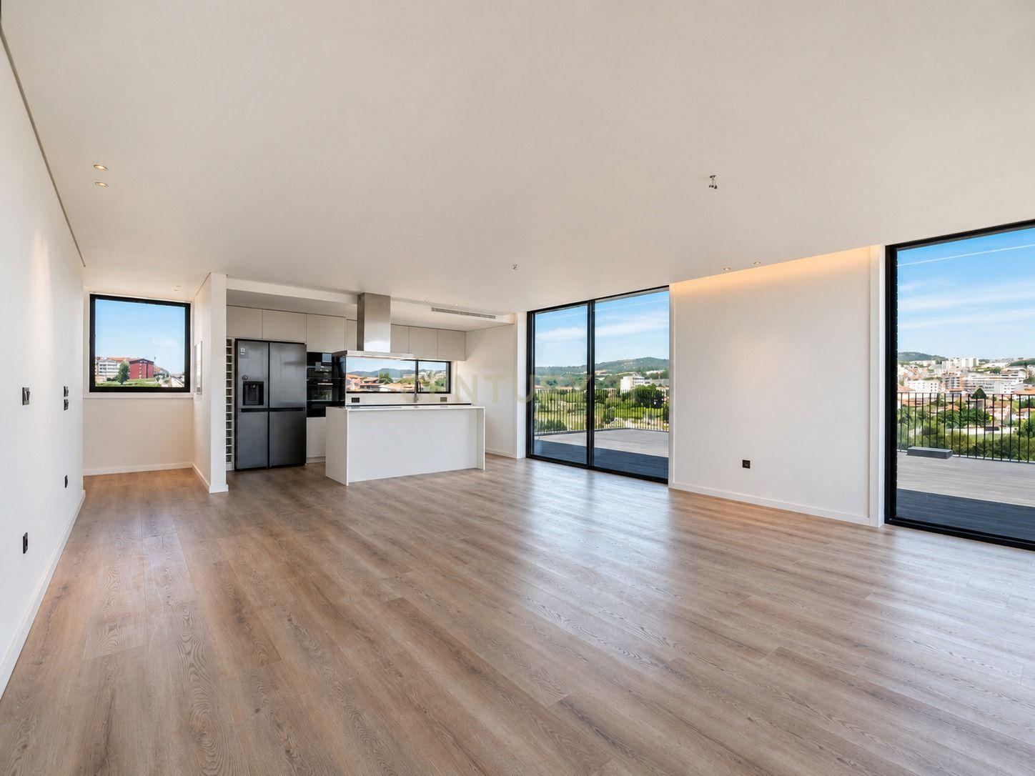 Fotografia 11 de Luxuoso Apartamento T3 em Gondomar com Vista Panorâmica