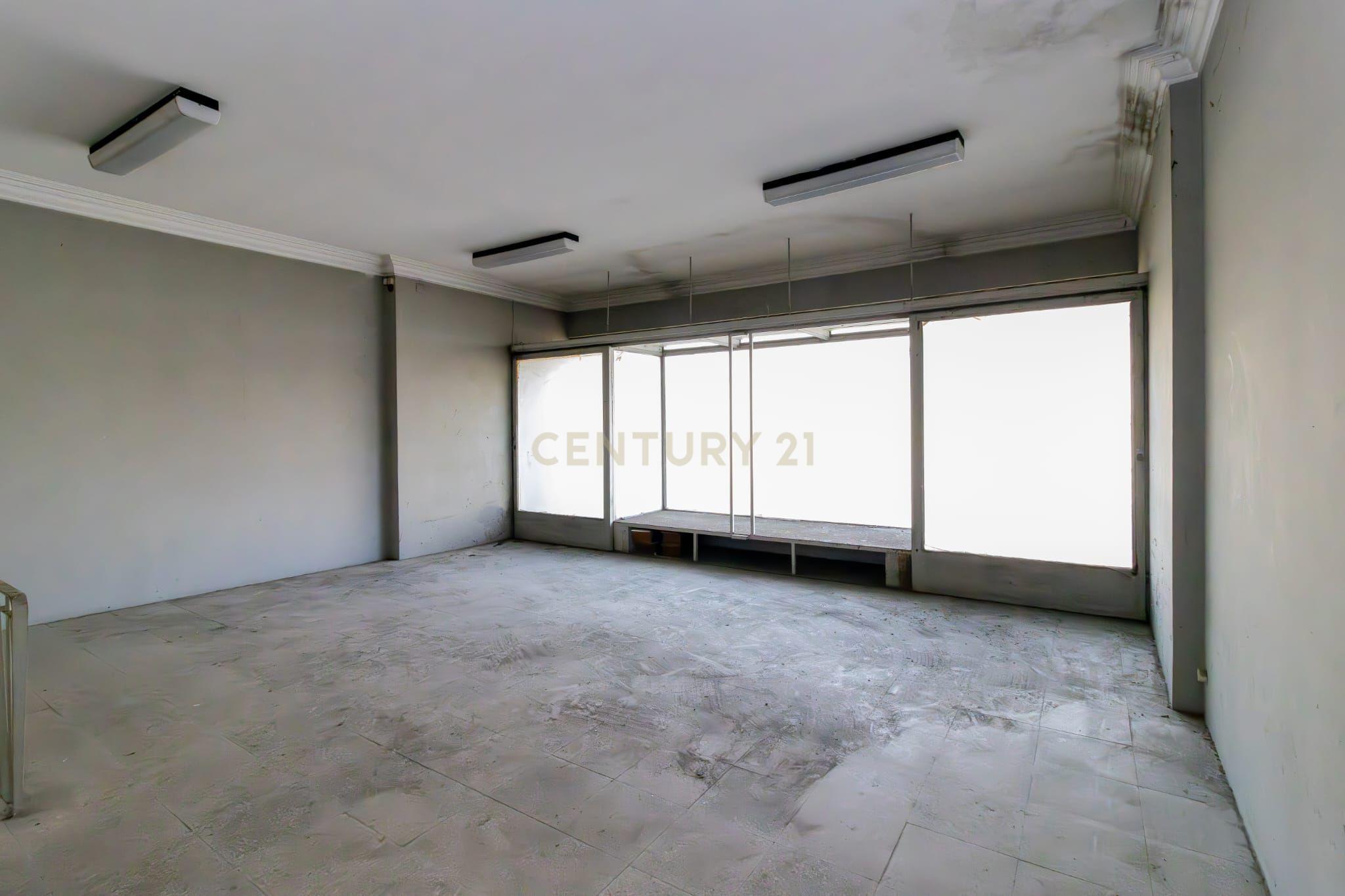 Investimento Único no Coração da Marinha Grande - Image 11