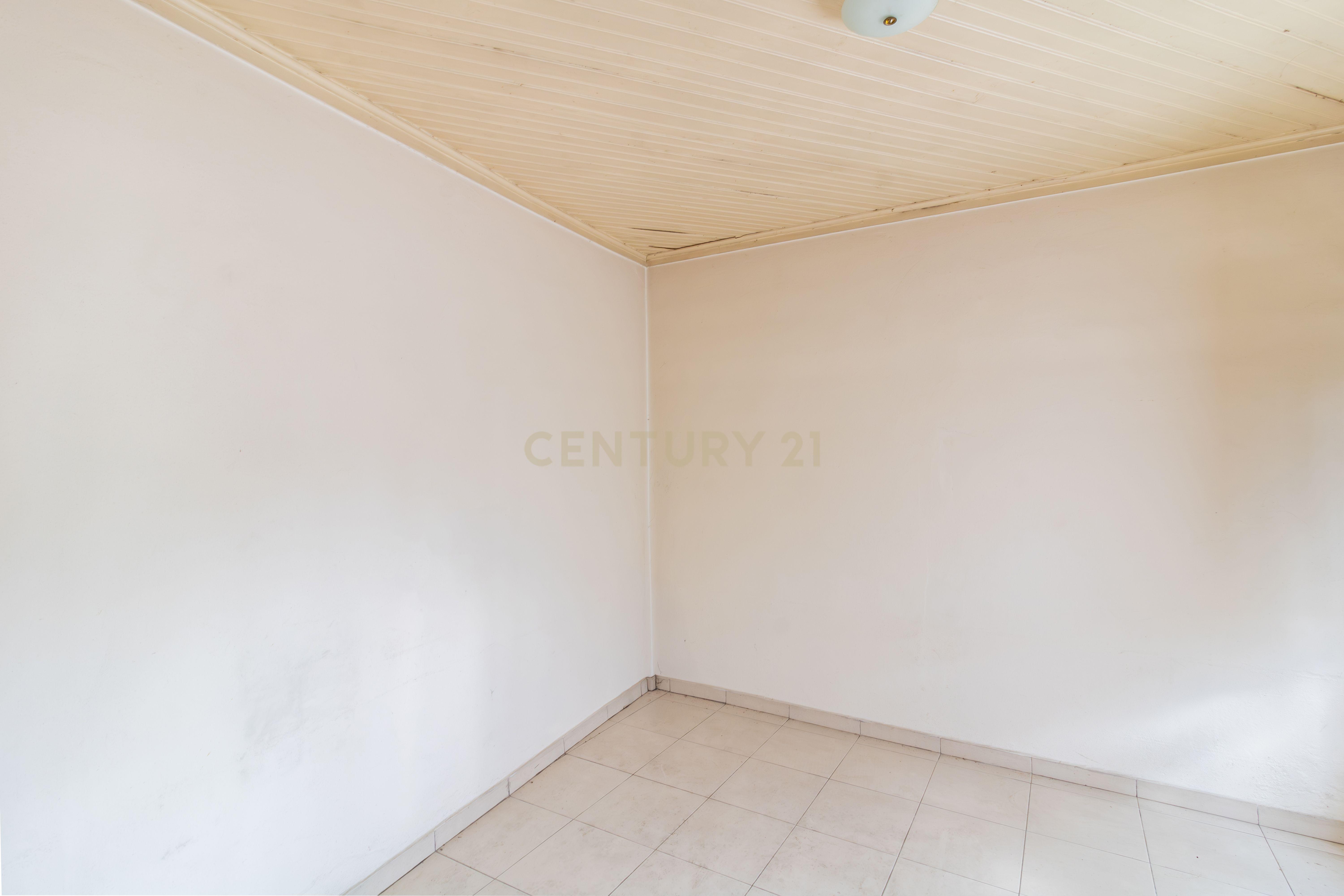 Moradia T3 na Maceira, Leiria - Image 5