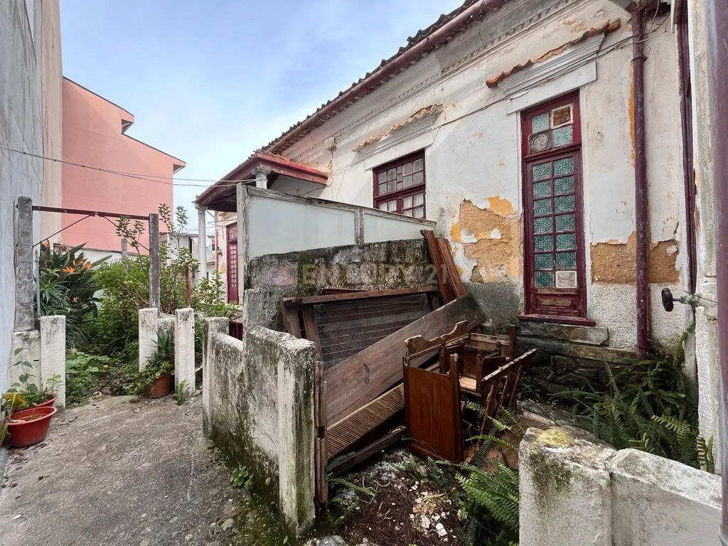 Moradia para reabilitação no Centro da Cidade de Espinho - Image 6