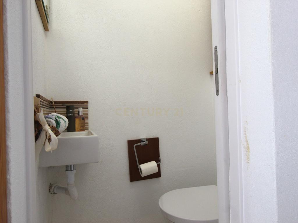 NOVIDADE, T1 top floor em Santa Luzia. - Image 12