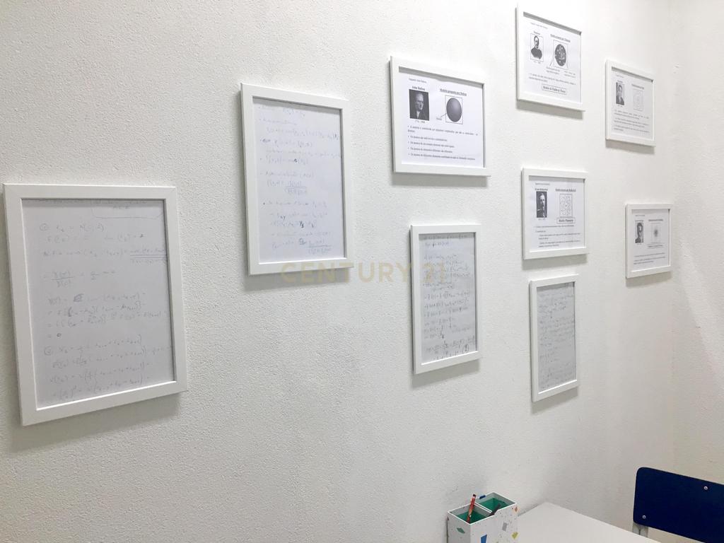 Grandioso Centro de Estudos em pleno funcionamento com diversos serviços no concelho de Matosinhos, Porto - Image 27