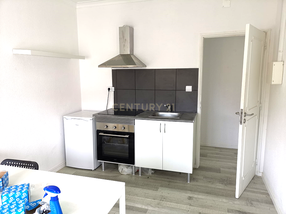 Prédio à rua D. Afonso Henriques (Giesta) - Image 13