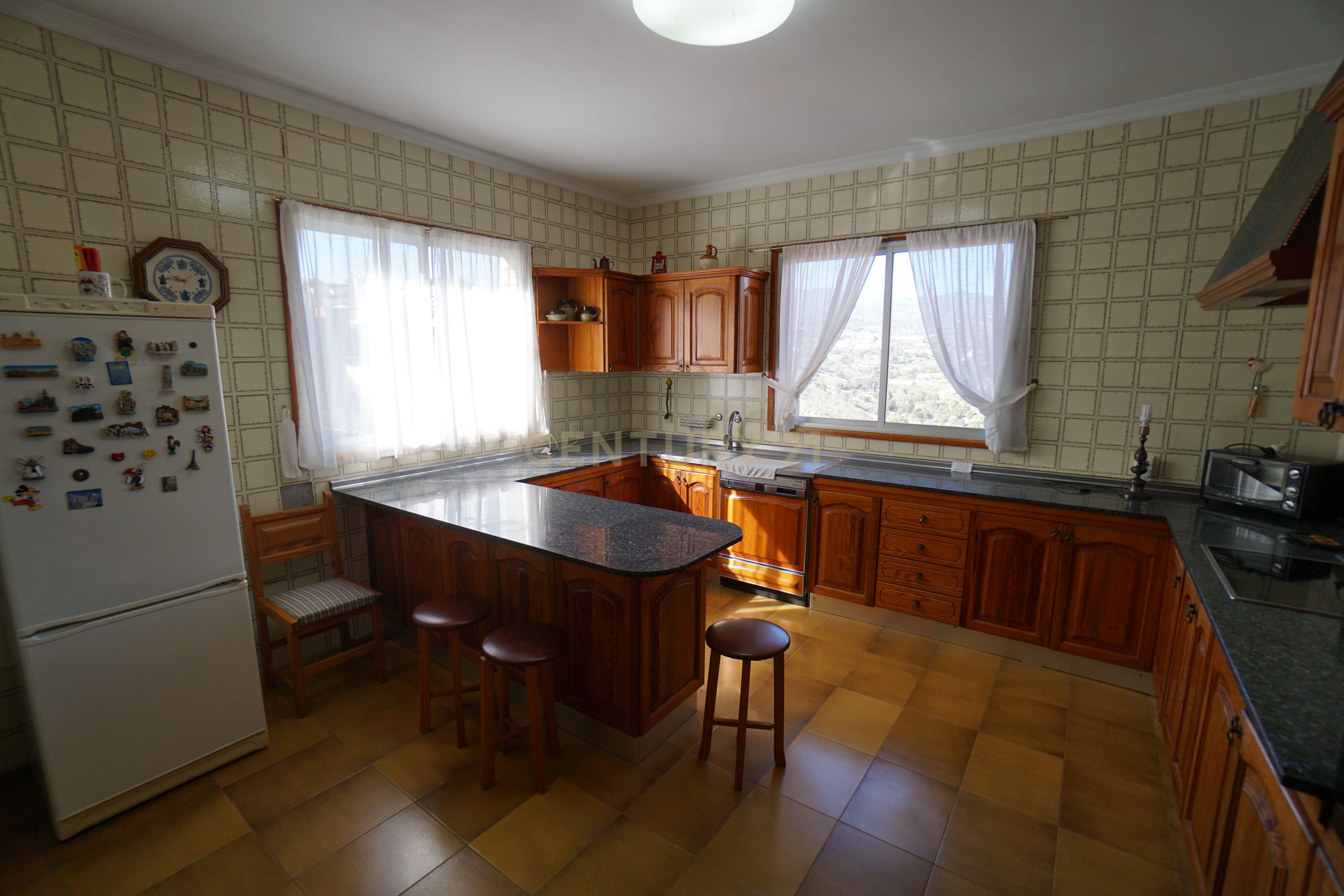 undefined - Image 6