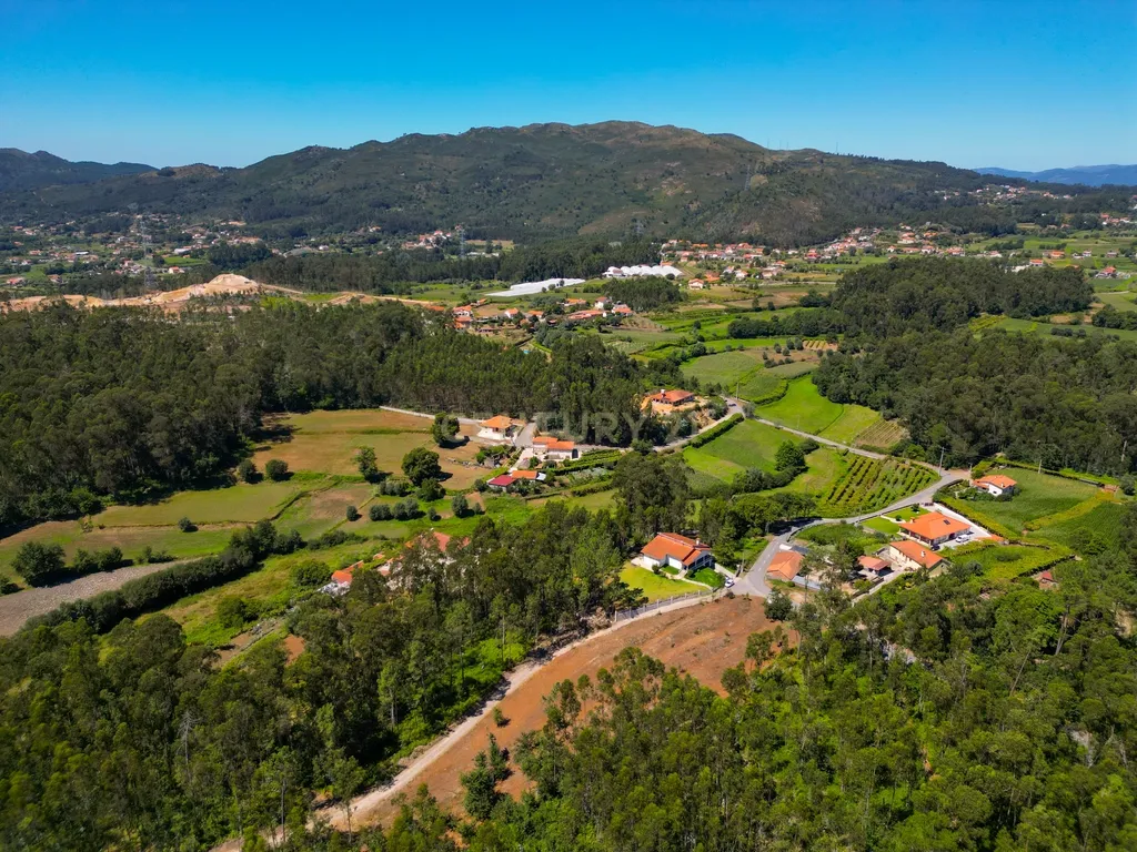 Lote de construção de 720 m2 em Friastelas no concelho Ponte de Lima - Image 12