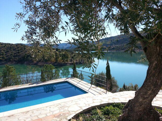 Propriedade rústica com vista para piscina e zona húmida – pronta a habitar - Image 6