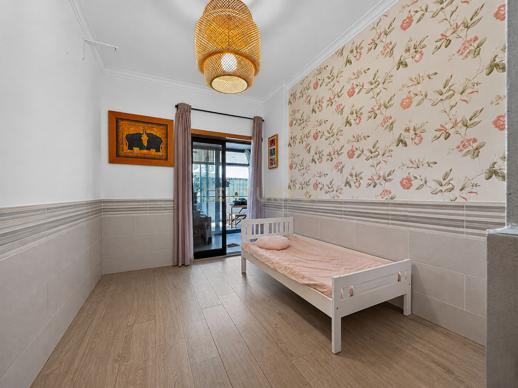 Apartamento T2 com Terraço de 37 m² na Urbanização do Bom Retiro - Image 14