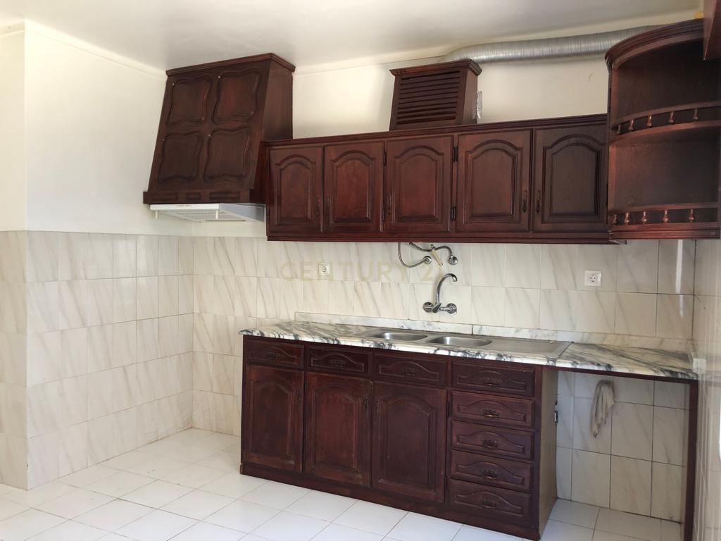 Apartamento T3 em Tortosendo, Covilhã - Image 3