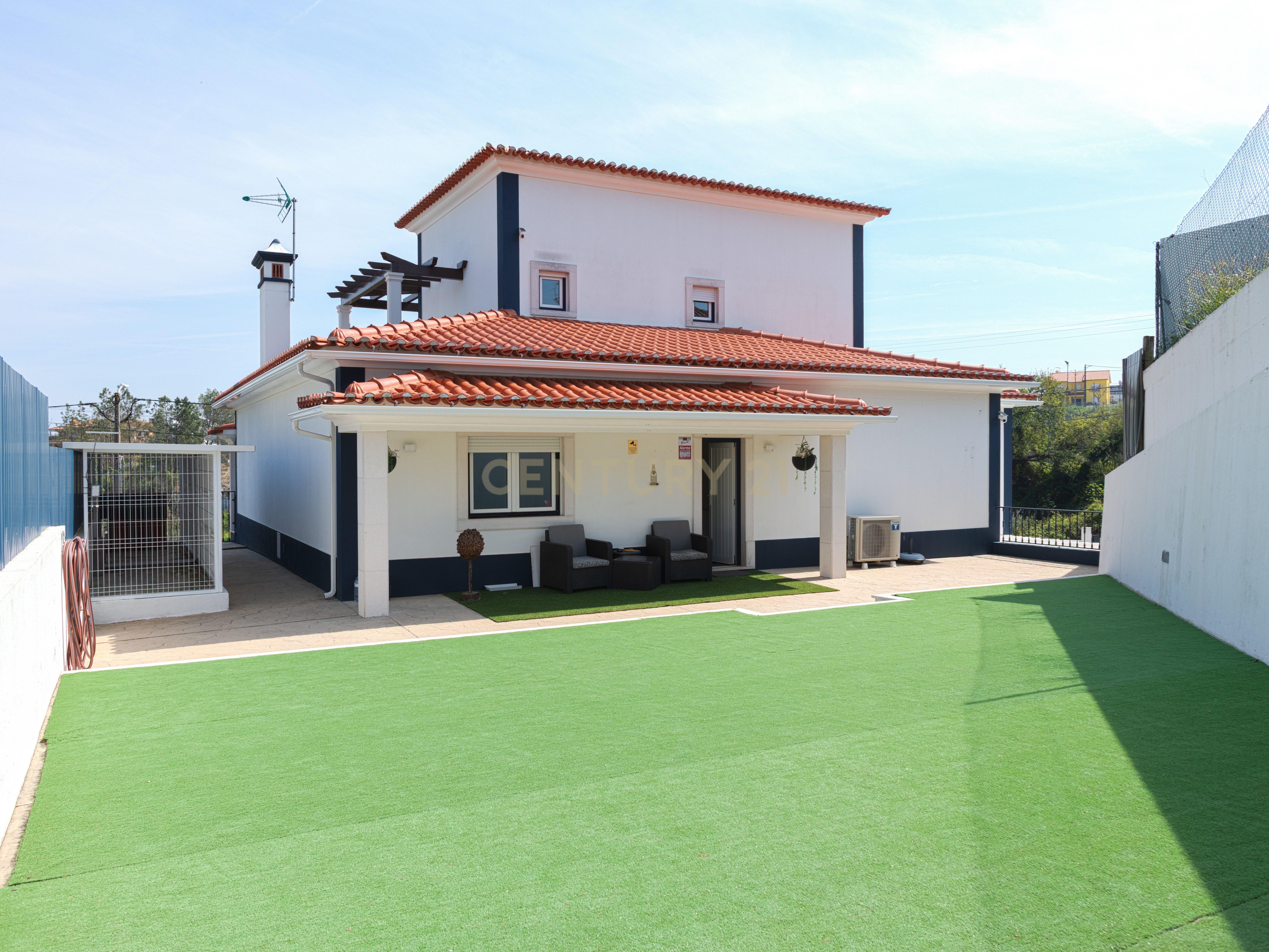 Fotografia 4 de Luxuosa Moradia Renovada em Tomar, Santarém
