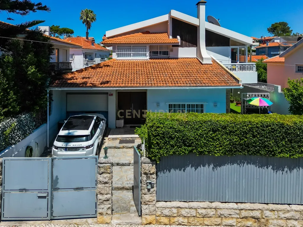 Moradia T4 com piscina | Cascais - Image 9