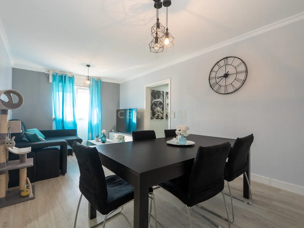 🏚️ ÓTIMO APARTAMENTO T3 - Santo António dos Cavaleiros - Image 1