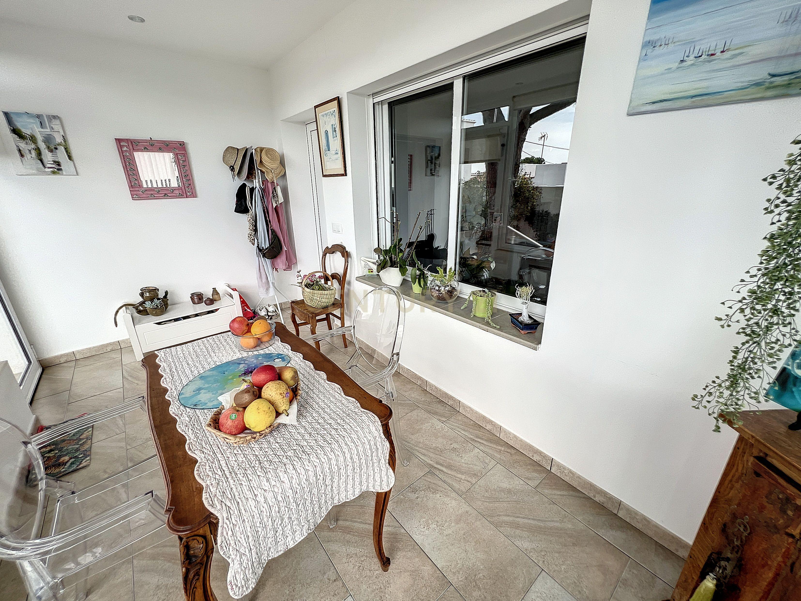 MORADIA T3 EM ROSAS, RENOVADA, OÁSIS DE TRANQUILIDADE - Image 27