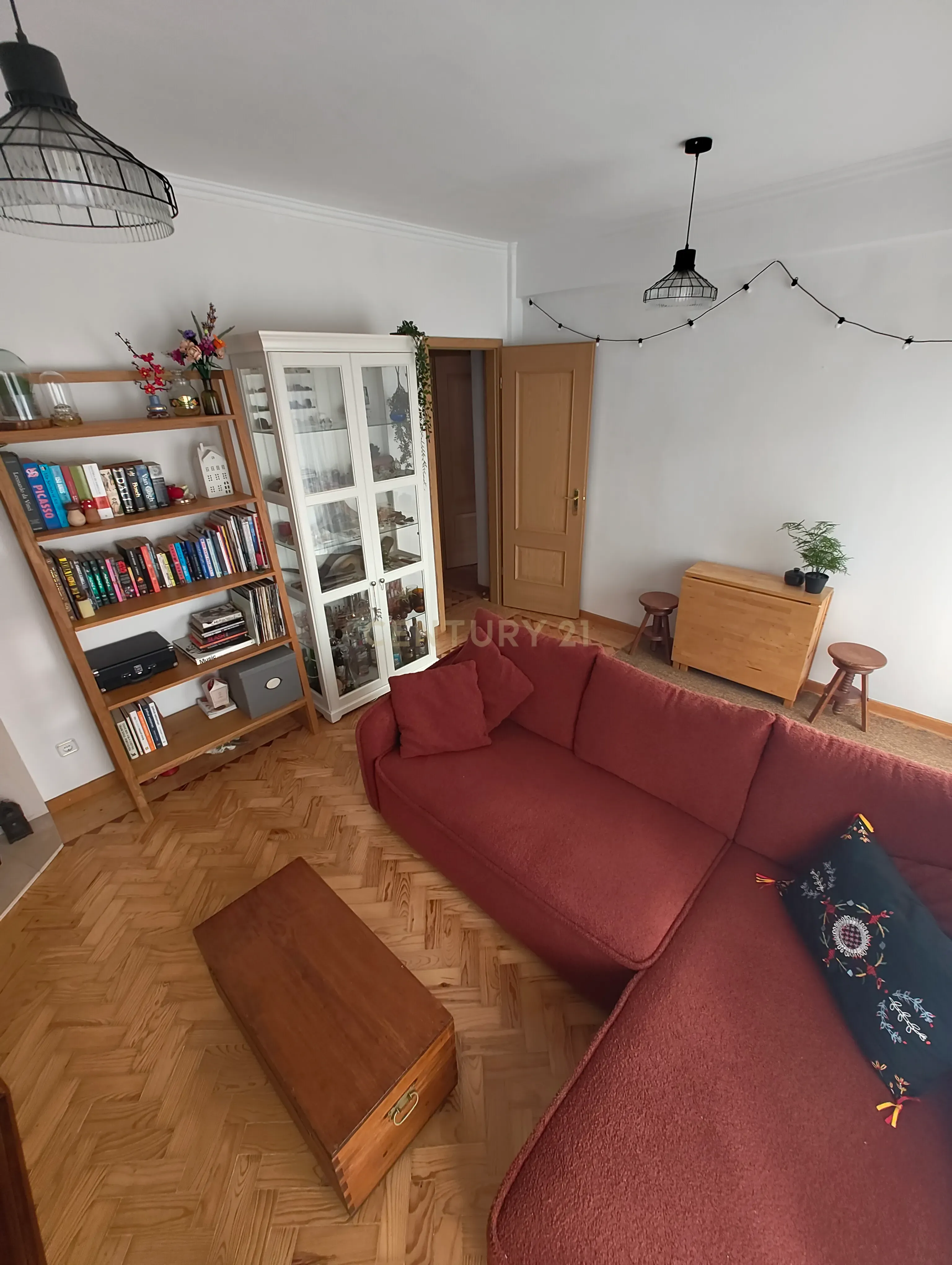 Apartamento duplex T3 + 2 em Queluz - Image 32