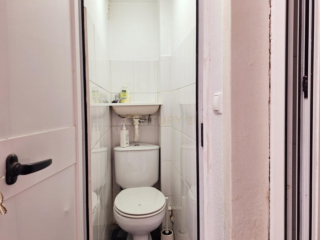 Apartamento T3 para Arrendamento em Campolide - Image 25