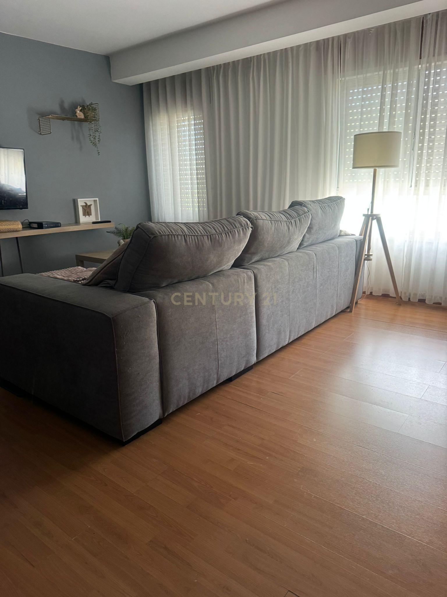 Apartamento T4 em Almada com 103m² - Oportunidade Única!, Portugal
