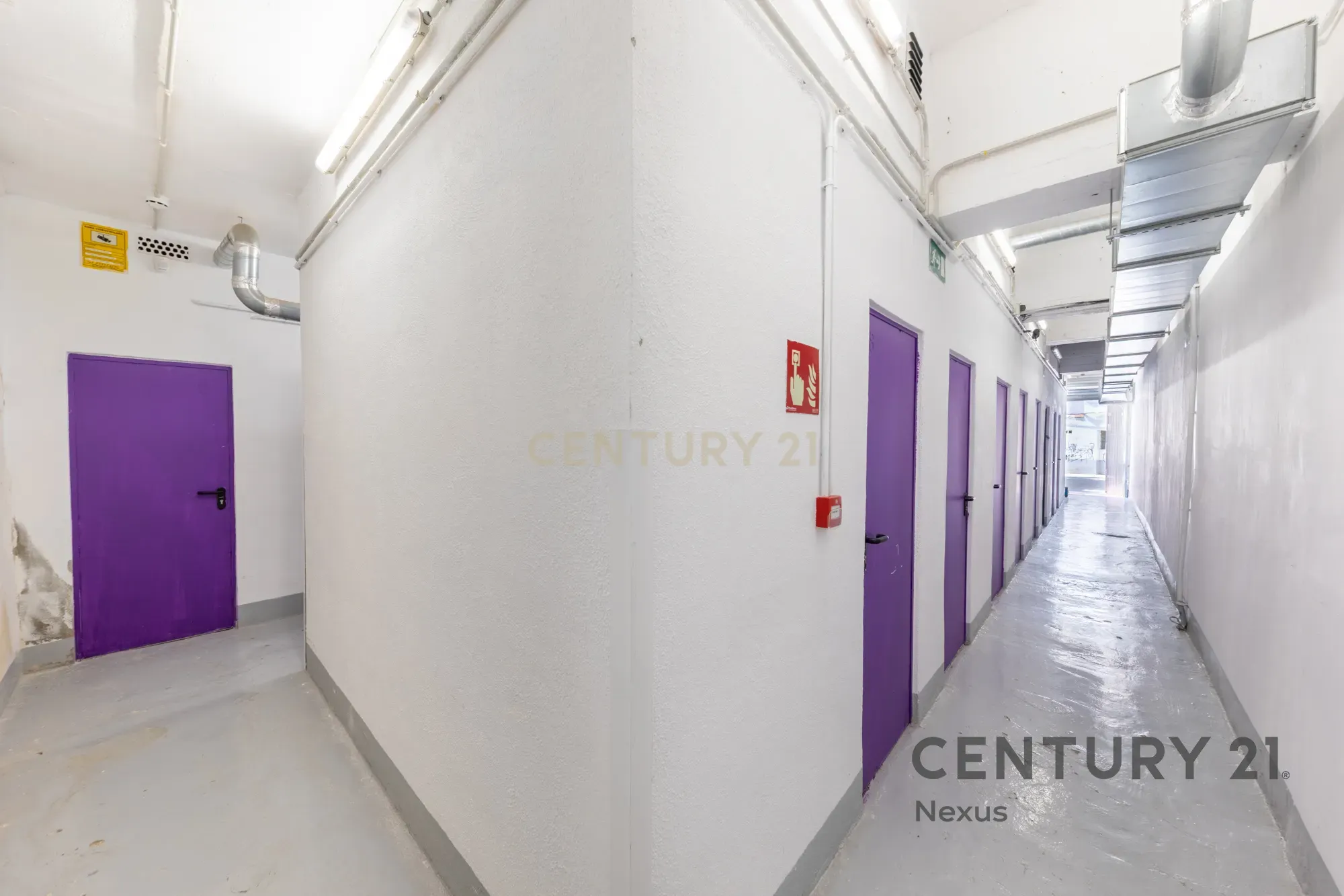Espaço de Armazenamento Moderno e Seguro em Ripollet – Ideal para Investidores ou Self-Storage - Image 3
