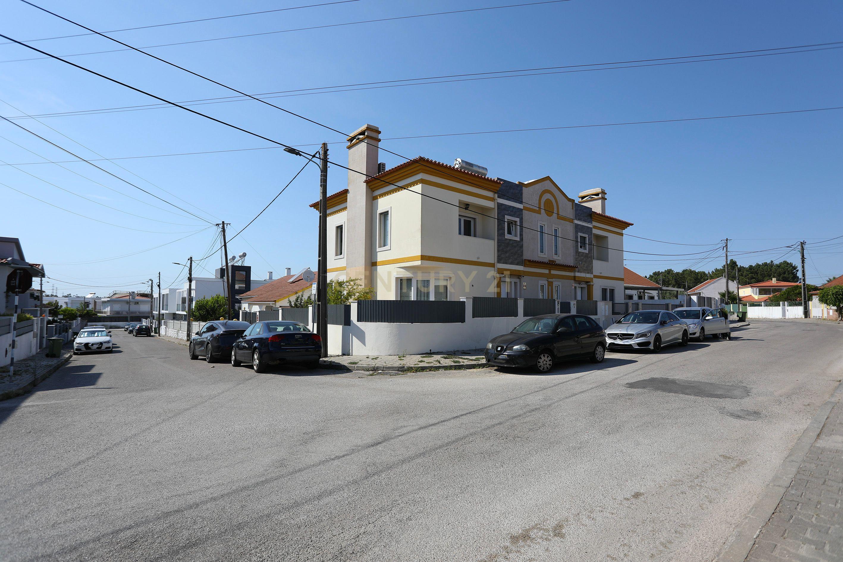 Moradia T3 à venda em Fernão Ferro, Seixal — foto 37