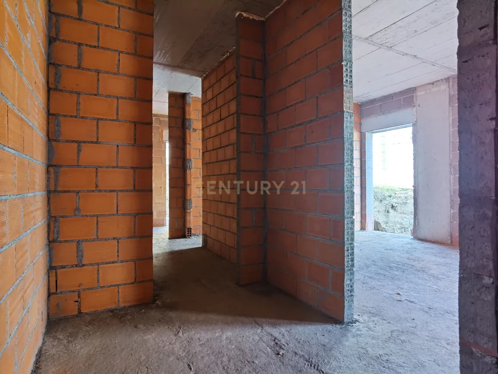 Apartamento T2 na Ponte da Pedra — Gueifães, Maia - Image 14