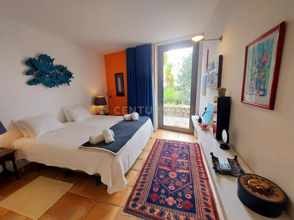 MORADIA TÉRREA T3 DE LUXO – ARQUITETURA CONTEMPORÂNEA EM PEDRA, A 8 MINUTOS DE TAVIRA - Image 22