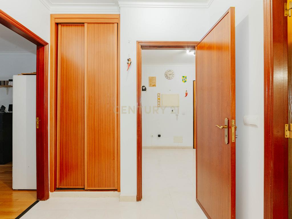 Apartamento T3 em Montijo, Setúbal - Excelente Localização - Image 15