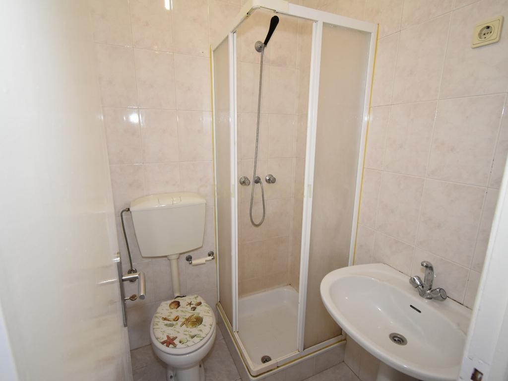 Apartamento T3 em Excelente Estado – Localização Central e Ótima Exposição Solar - Image 8