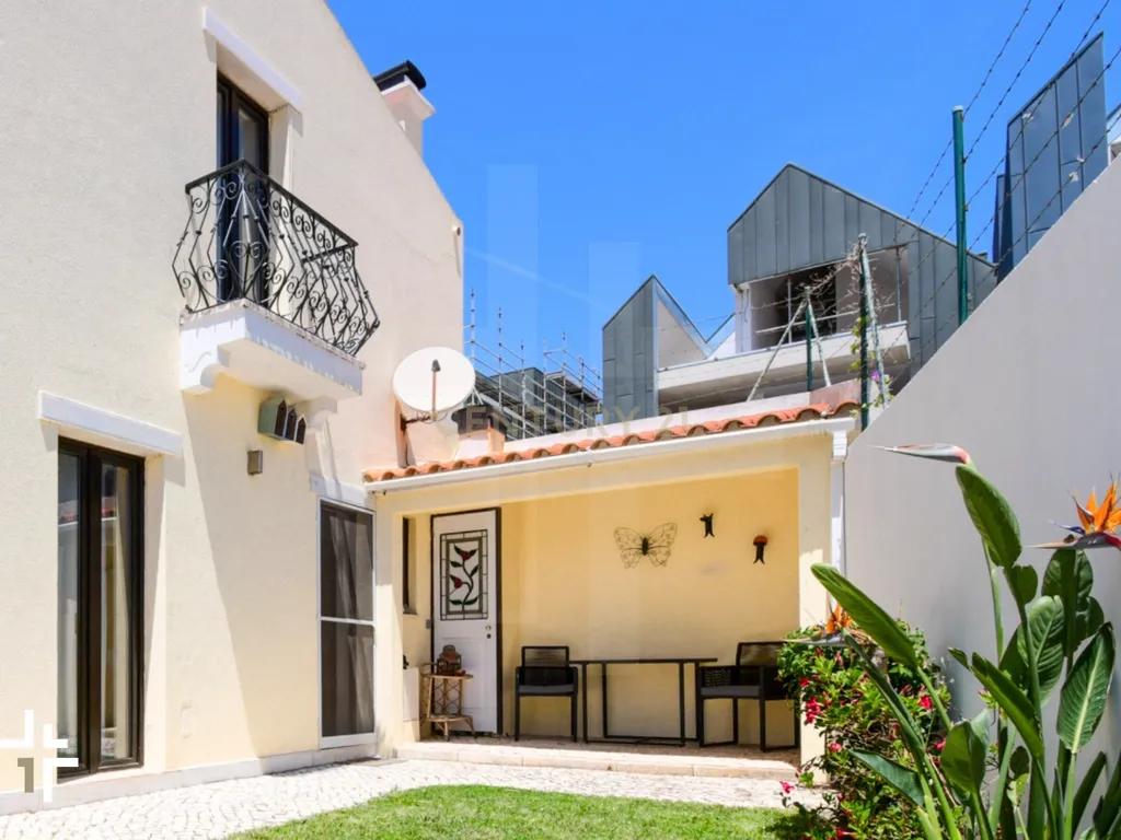 Moradia T2 com Jardim e Alpendres Exclusivos | São Pedro do Estoril - Image 7