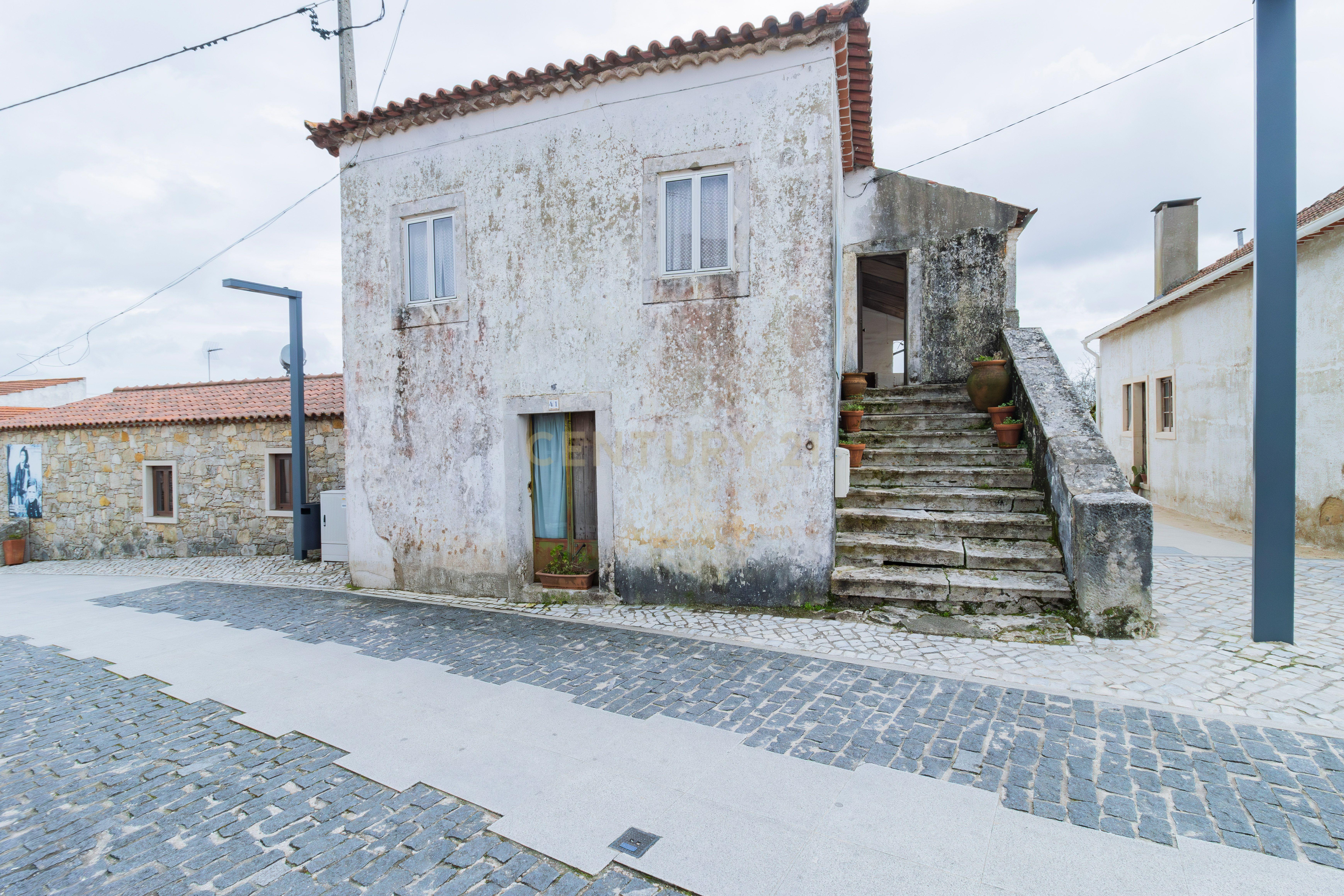 Fotografia 7 de Moradia histórica em Aljustrel (Fátima) junto à Casa dos Pastorinhos – Elevado potencial
