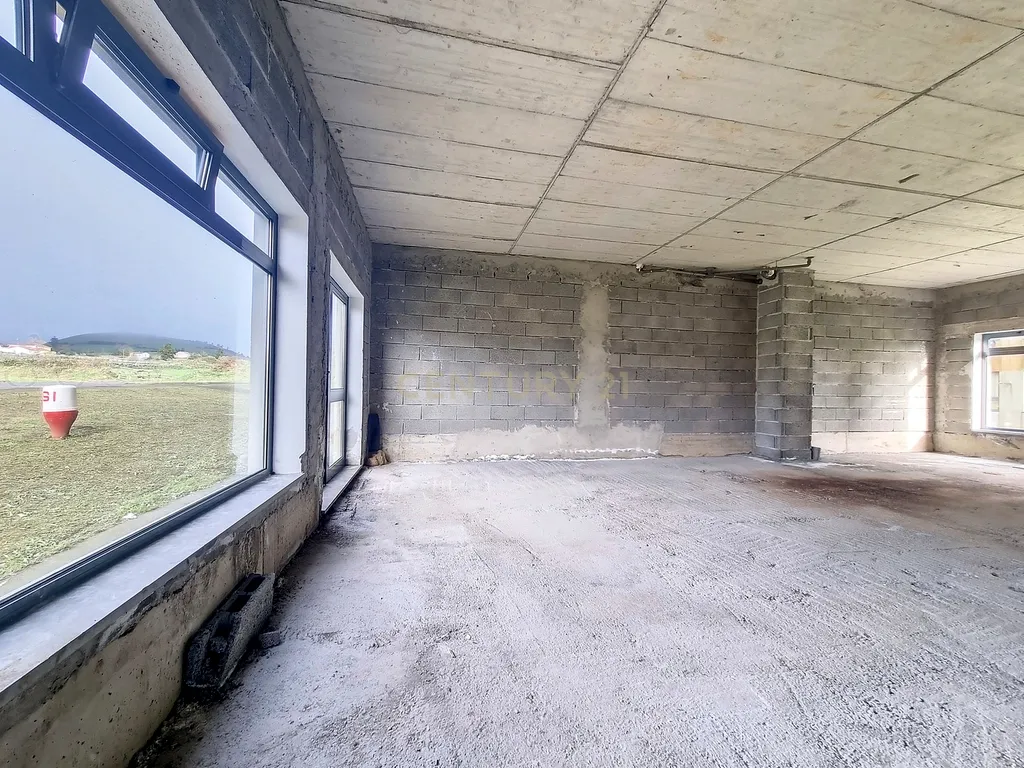 Espaço Comercial em Pré-Construção nos Arrifes, Ponta Delgada - Image 1