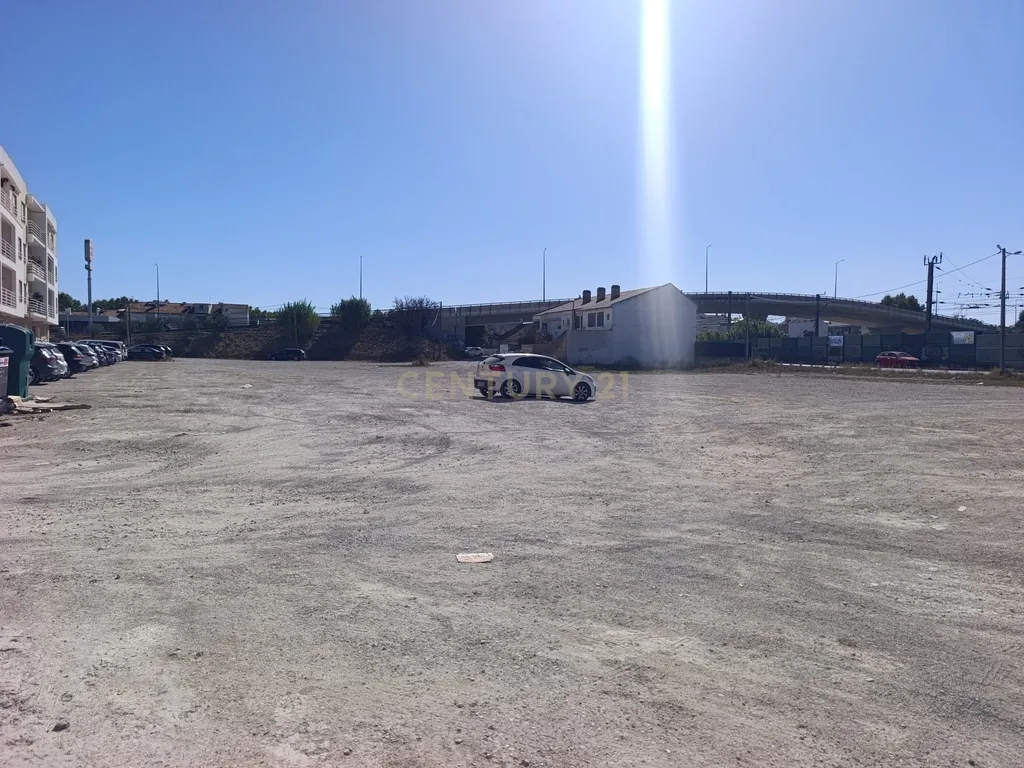 Terreno de 5.300 m para Construção (Multiusos) – Pinhal Novo, Palmela - Image 4