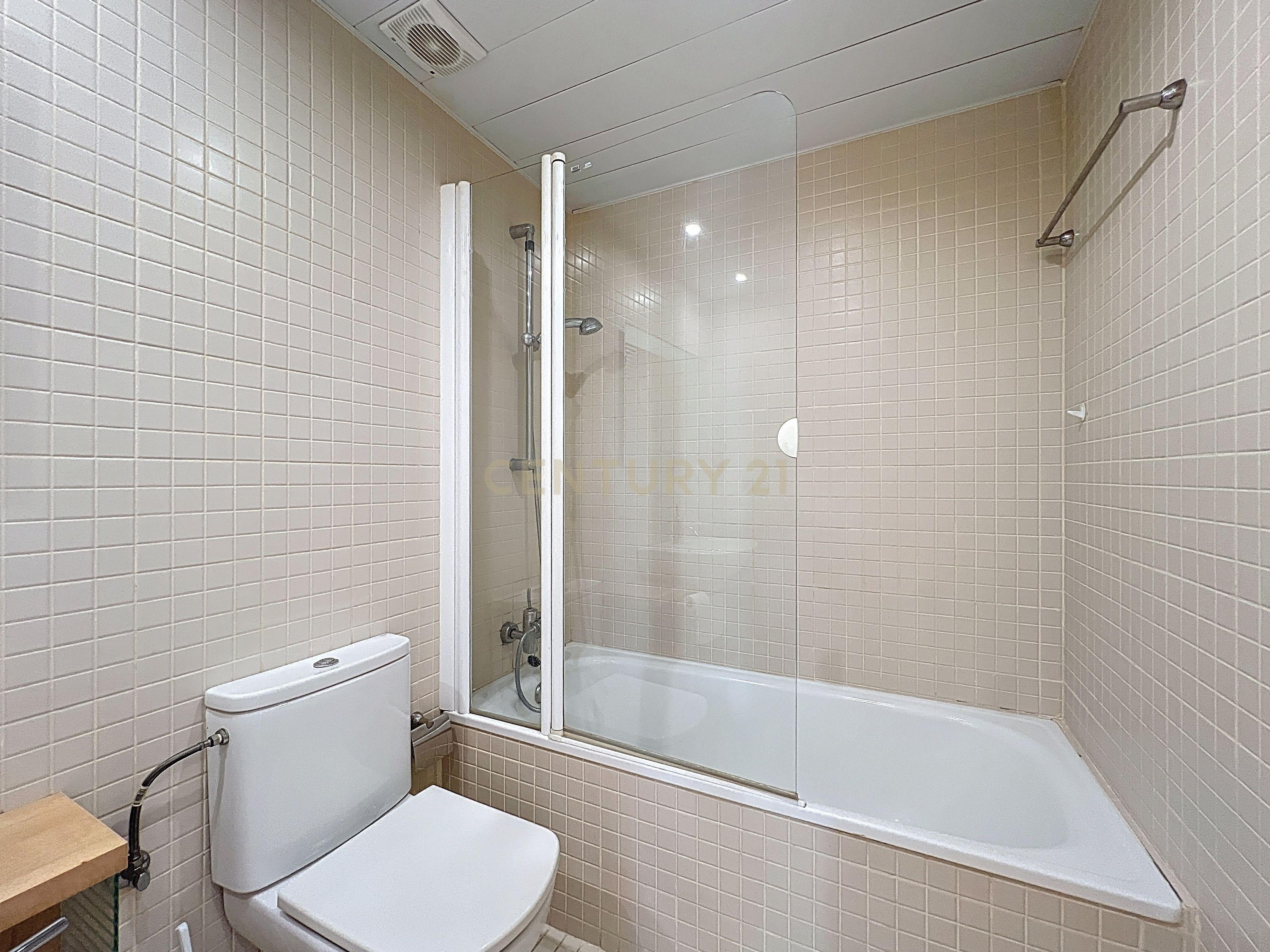 PARA VENDA - EM ROSAS NA COSTA BRAVA - EXCELENTE APARTAMENTO T1 COM VISTA PARA O MAR E PARA O CANAL - Image 17