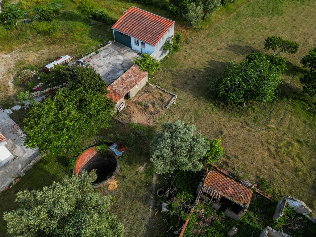 Moradia para Reabilitar com Terreno de 2.590m² em Gatões – Montemor-o-Velho - Image 8